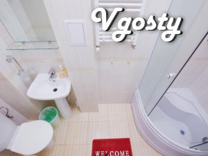 10 хв . до пл . Ринок. Івана Франка 51а - Квартири подобово без посередників - Vgosty