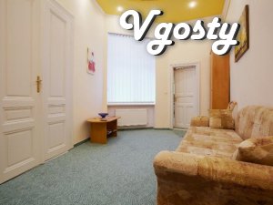 10 хв . до пл . Ринок. Івана Франка 51а - Квартири подобово без посередників - Vgosty