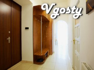 Світла, з чистою аурою - Квартири подобово без посередників - Vgosty