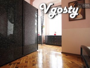 квартира в центрі Одеси - Квартири подобово без посередників - Vgosty