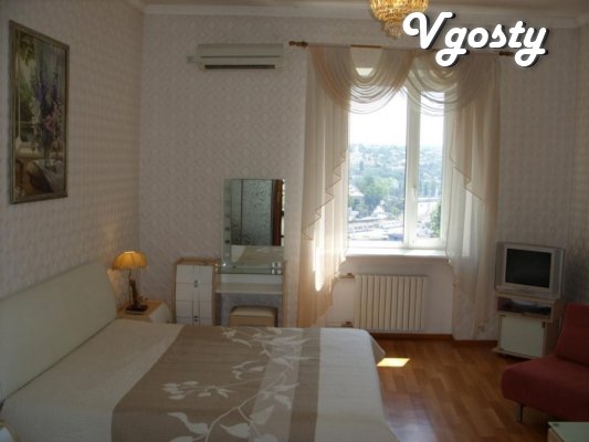 LUXURY APARTMENT IN THE HEART WITH SEA - Apartments for daily rent from owners - Vgosty