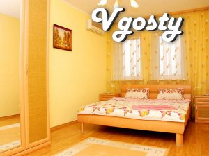 Apartment m Levoberezhnaya - Apartments for daily rent from owners - Vgosty