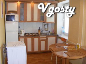 2 ком. кв. студія VIP класу - Квартири подобово без посередників - Vgosty