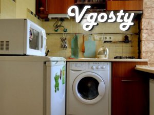 2-х.к.ул.О.Яроша, 17 - Квартири подобово без посередників - Vgosty