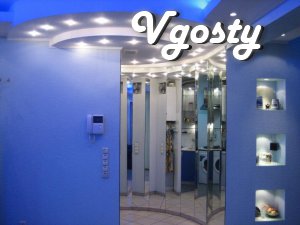 3-х.к. вул.Петровського, 38 - Квартири подобово без посередників - Vgosty