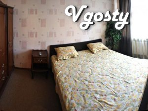 2-bedroom st. Marshal Bazhanov 10 - Apartments for daily rent from owners - Vgosty