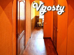 2-bedroom st. Marshal Bazhanov 10 - Apartments for daily rent from owners - Vgosty