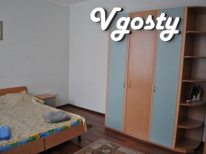 3-х кімнатна вул. Адигейська 27 - Квартири подобово без посередників - Vgosty