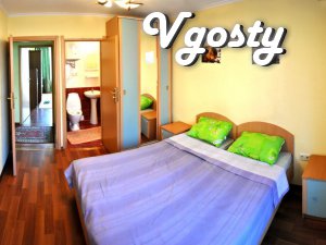 3-bedroom st. 19 Heroes of Labor - Apartments for daily rent from owners - Vgosty