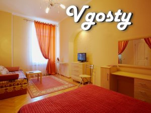 Price 3-4 300 USD. One bedroom apartment in the center - Apartments for daily rent from owners - Vgosty