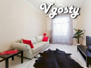 Compact dvuhkomnatnaya historically apartment in the city center. - Apartments for daily rent from owners - Vgosty