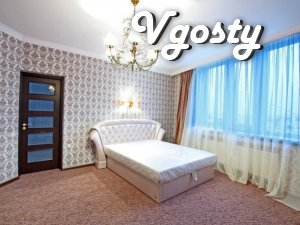 Everybody lies stareyuschyy, samыy komfortabelnыy, klassycheskyy style - Apartments for daily rent from owners - Vgosty