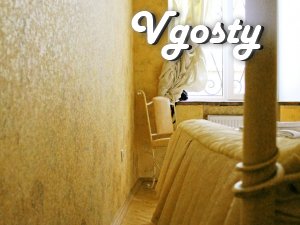 Квартира на пл. Ринок - Квартири подобово без посередників - Vgosty