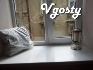 Светлая квартира с дизайнерским ремонтом в сердце города - Квартири подобово без посередників - Vgosty