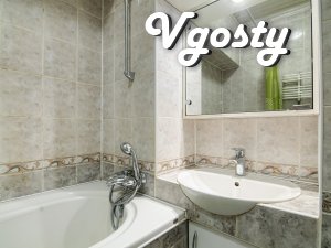 2 кімнатна квартира в центрі - Квартири подобово без посередників - Vgosty